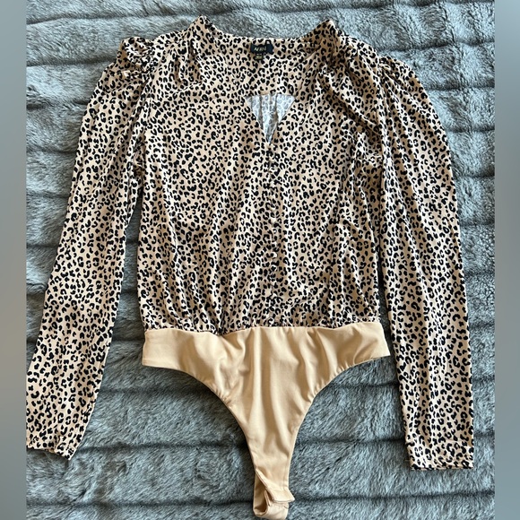 Cheetah long sleeve bodysuit - Picture 7 of 7